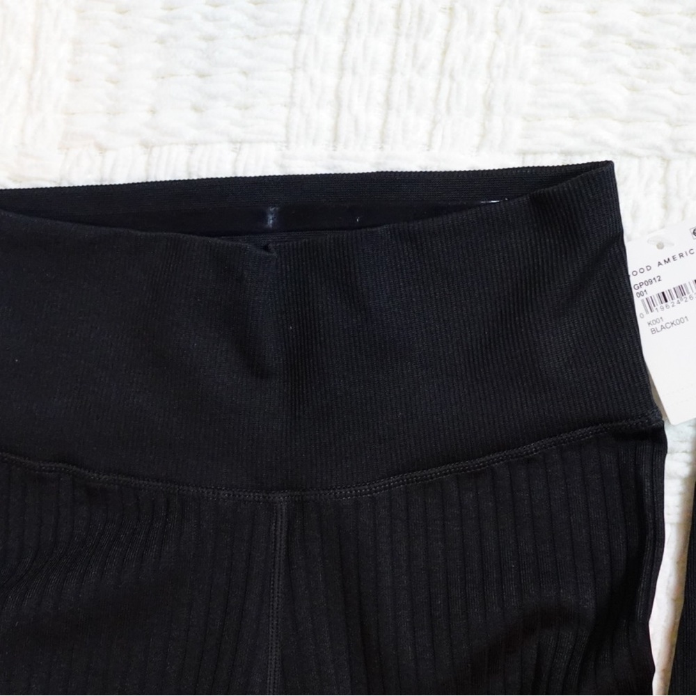 GOOD AMERICAN LEGGINGS WIDE RIB SHINE CLEAN SEAMLESS NWT BLACK - Picture 8 of 8